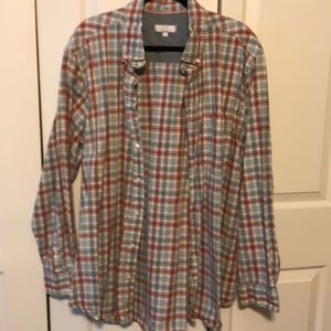 Men’s Old Navy shirt